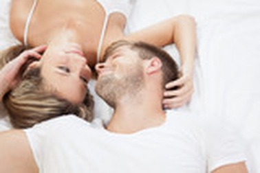  Chồng công khai “chuyện tế nhị”