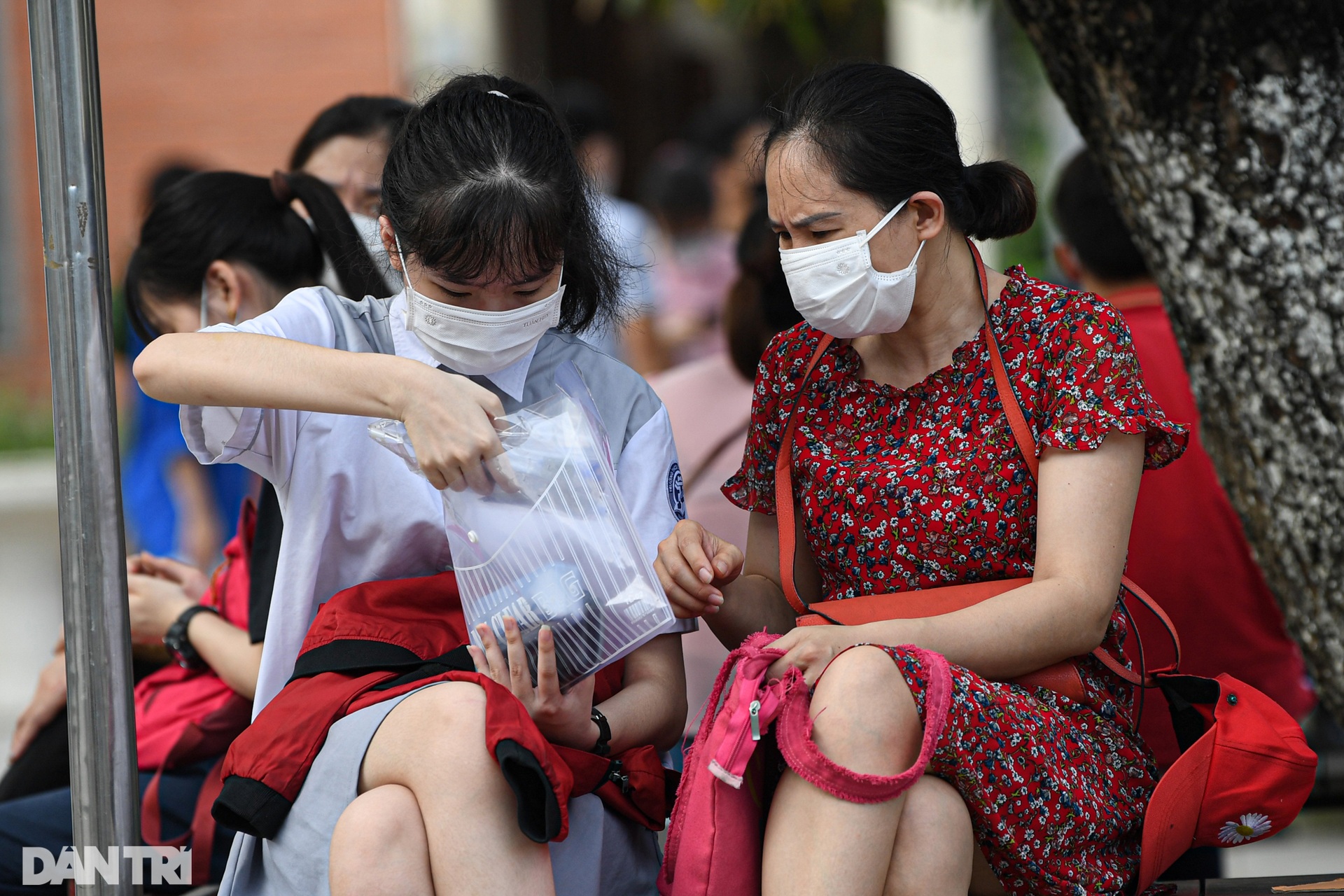 Thí sinh một mình một phòng ở kỳ thi căng thẳng vào lớp 10 trường chuyên HN - 3 Thí sinh một mình một phòng ở kỳ thi căng thẳng vào lớp 10 trường chuyên HN - 3
