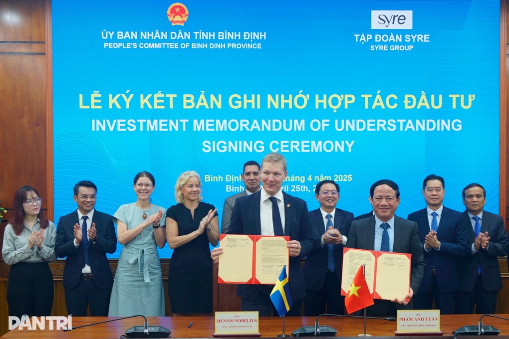 Trao chứng nhận đầu tư dự án 1 tỷ USD cho nhà đầu tư Thụy Điển - 2 Trao chứng nhận đầu tư dự án 1 tỷ USD cho nhà đầu tư Thụy Điển - 2