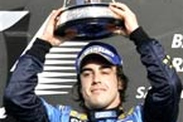 Alonso giành chiến thắng thuyết phục