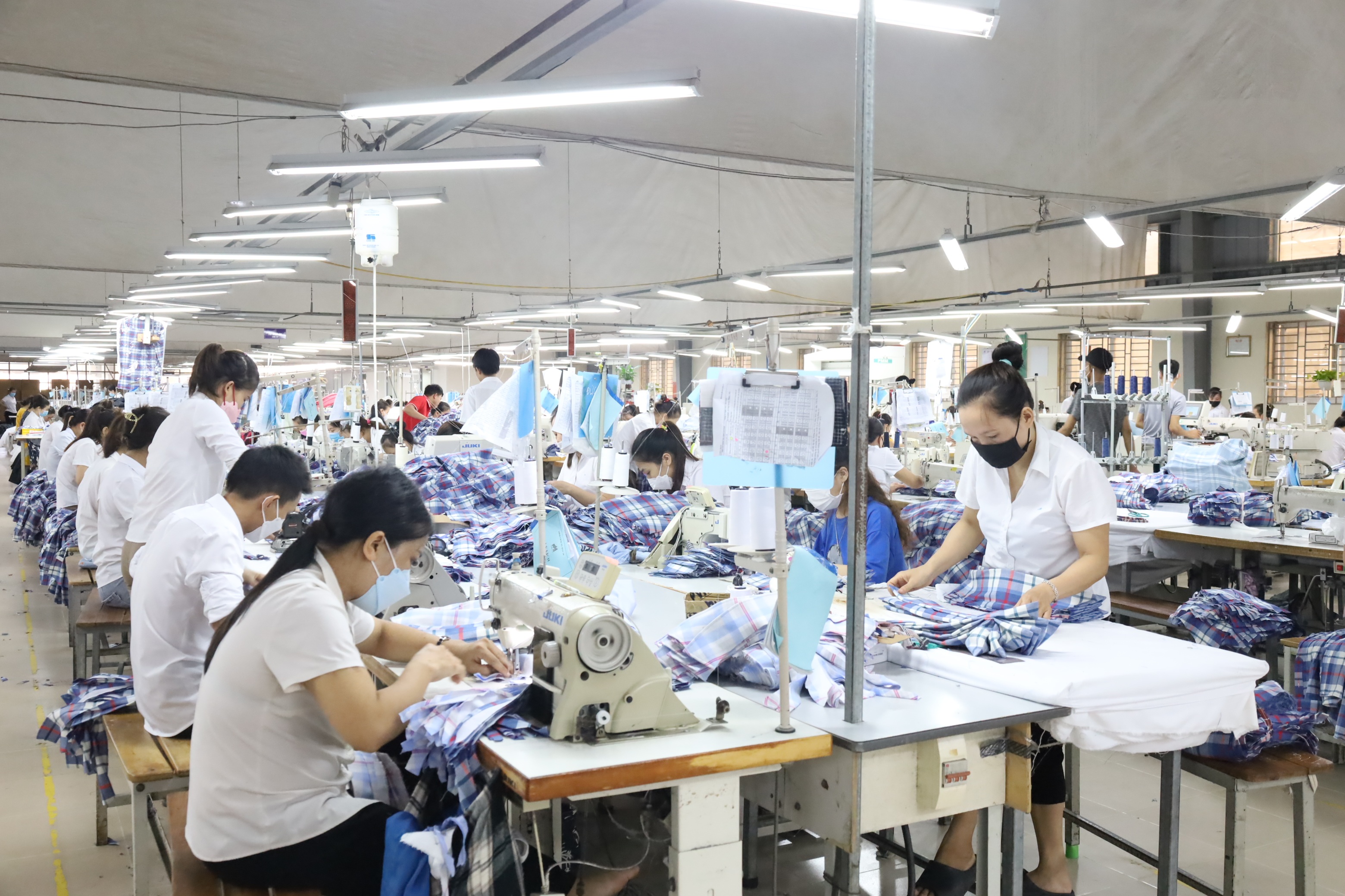 Lao động không còn mặn mà đổ xô đến các thành phố lớn? - 11 Lao động không còn mặn mà đổ xô đến các thành phố lớn? - 11