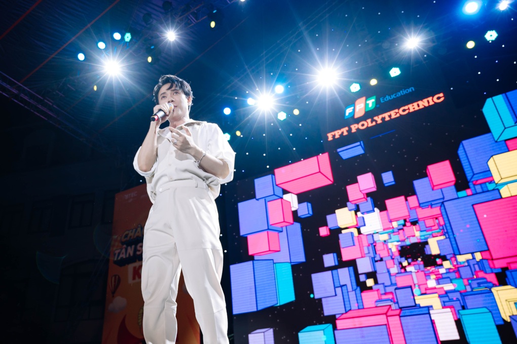 Màn chào đón tân sinh viên có 1-0-2 của FPT Polytechnic khiến cộng đồng mạng trầm trồ - 2
