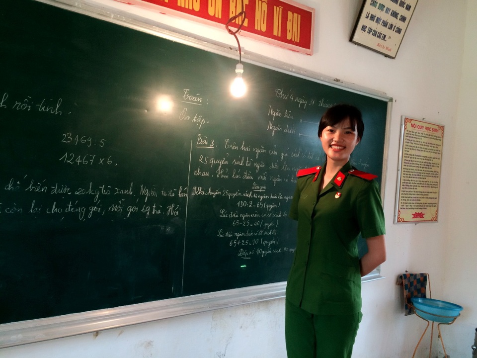 Nữ thủ khoa của Học viện Cảnh sát tiết lộ về kỷ luật thép trong trường - 4 Nữ thủ khoa của Học viện Cảnh sát tiết lộ về kỷ luật thép trong trường - 4