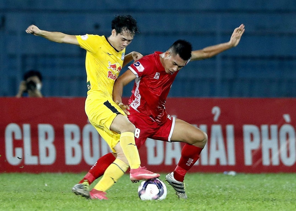 HLV Kiatisuk: Trận gặp Đà Nẵng là để kiểm định sự tự tin của HA Gia Lai - 2 HLV Kiatisuk: Trận gặp Đà Nẵng là để kiểm định sự tự tin của HA Gia Lai - 2