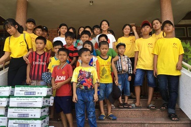 Cô giáo cảm hóa học sinh hướng thiện, giúp người nghèo khó, bất hạnh