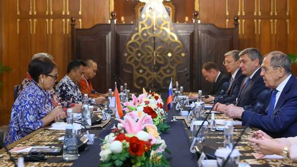 Nga tìm cách tăng cường phi USD hóa - 1 Nga tìm cách tăng cường phi USD hóa - 1