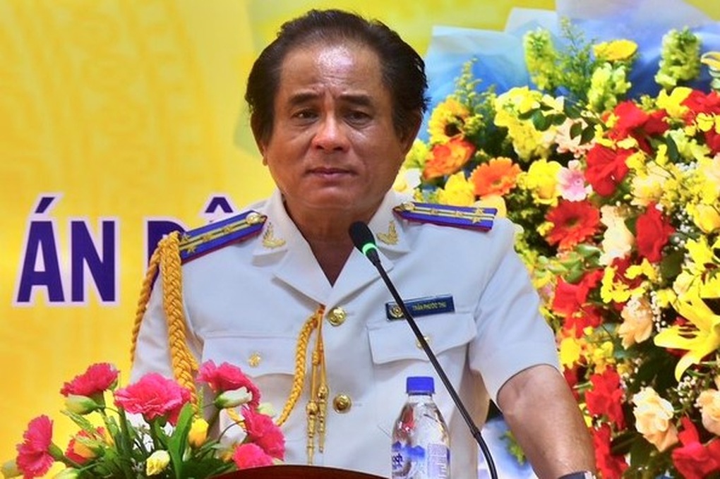 Nguyên Cục trưởng Cục Thi hành án dân sự Đà Nẵng bị kỷ luật - 1 Nguyên Cục trưởng Cục Thi hành án dân sự Đà Nẵng bị kỷ luật - 1