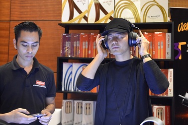 Nhiều thiết bị âm thanh tiền tỷ và công nghệ mới phô diễn tại AV Show 2016