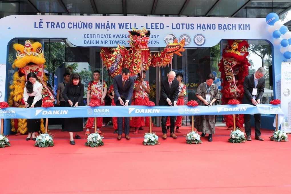 Daikin Air Tower: Mô hình văn phòng xanh đạt 3 chứng nhận hạng bạch kim - 1