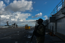 Hải quân 5 nước do Mỹ dẫn đầu tập trận chung ở Biển Đông