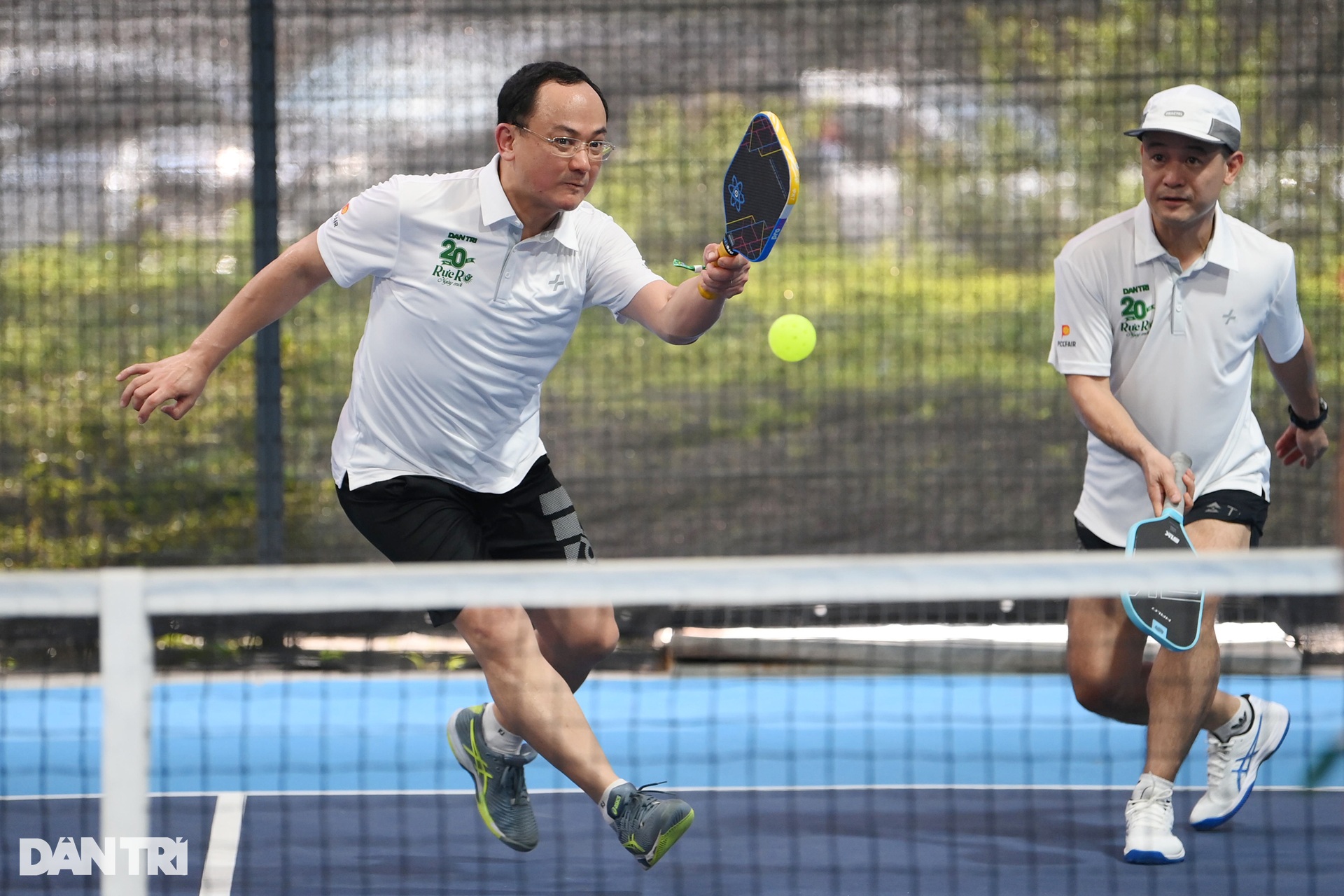Giằng co kịch tính các trận đấu pickleball Dân trí 20 năm - Rực rỡ ngày mới - 2 Giằng co kịch tính các trận đấu pickleball Dân trí 20 năm - Rực rỡ ngày mới - 2