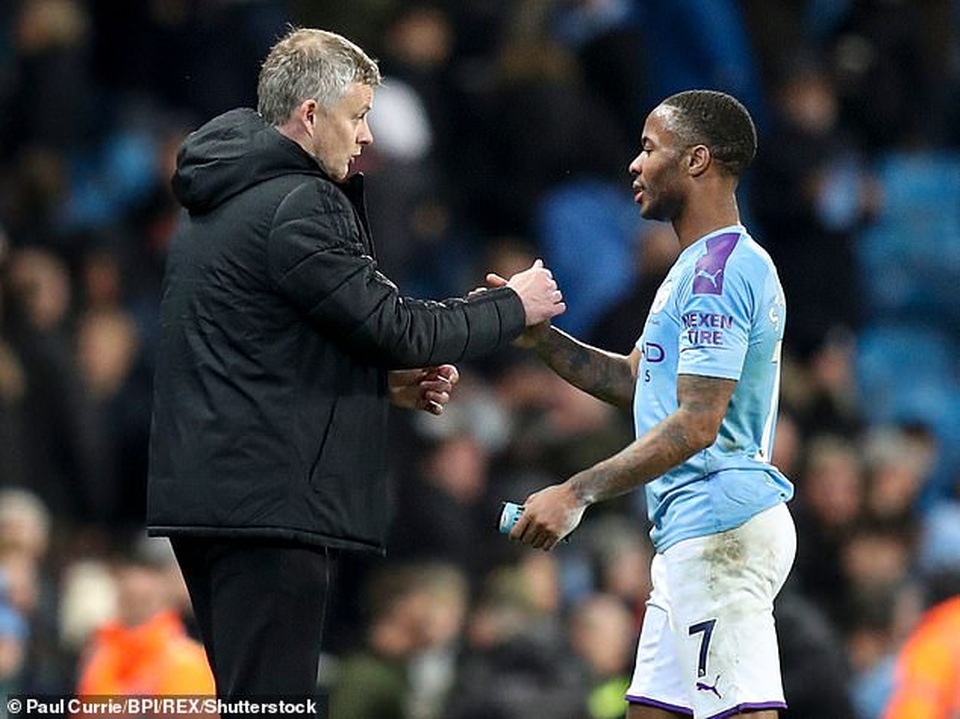 Man Utd gây sốc khi muốn chiêu mộ Sterling từ Man City - 2 Man Utd gây sốc khi muốn chiêu mộ Sterling từ Man City - 2