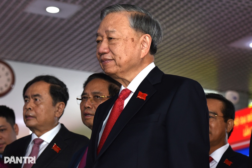 Bí thư Trần Lưu Quang: Phải thẳng thắn hỏi TPHCM đang đứng ở đâu - 3 Bí thư Trần Lưu Quang: Phải thẳng thắn hỏi TPHCM đang đứng ở đâu - 3