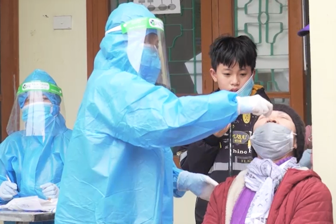 Điều tra 8 gói thầu CDC Hòa Bình mua kit xét nghiệm của Công ty Việt Á - 2 Điều tra 8 gói thầu CDC Hòa Bình mua kit xét nghiệm của Công ty Việt Á - 2