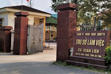 Vụ thu 8 triệu để làm giấy khai sinh: Phó chủ tịch xã có sai không?