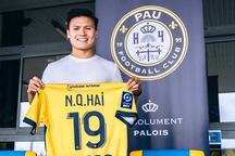 Vượt qua buổi kiểm tra y tế, Quang Hải chính thức khoác áo Pau FC