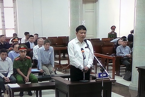 Ông Đinh La Thăng xin nhận trách nhiệm cho tất cả bị cáo