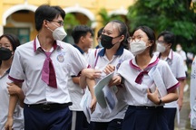 Hai trường đại học TPHCM công bố điểm sàn theo kết quả tốt nghiệp THPT