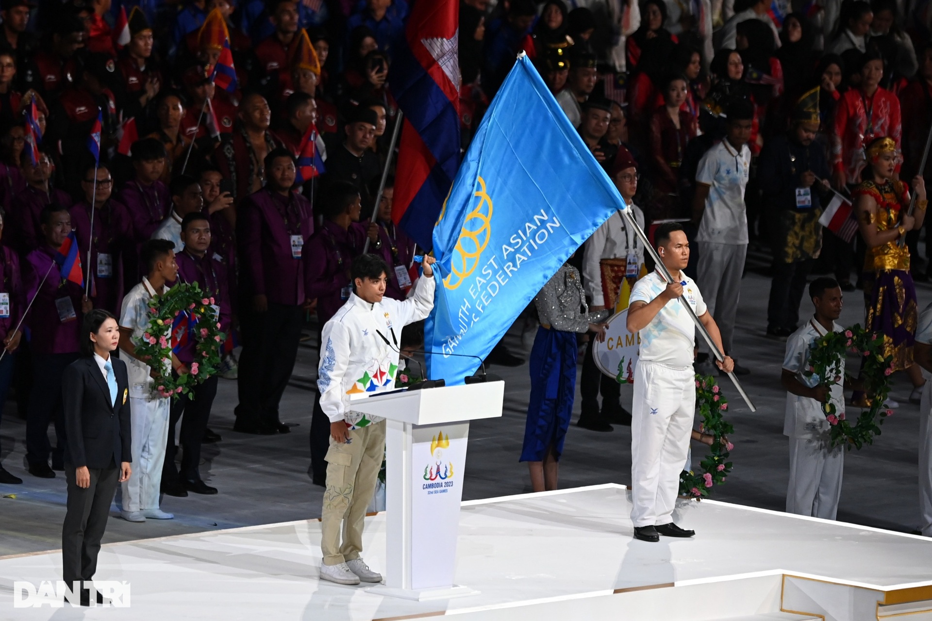 Toàn cảnh lễ khai mạc đẳng cấp, mang tầm cỡ Olympic mở màn cho SEA Games 32 - 14 Toàn cảnh lễ khai mạc đẳng cấp, mang tầm cỡ Olympic mở màn cho SEA Games 32 - 14