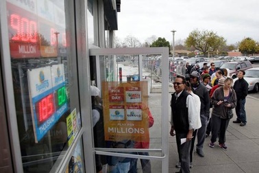 Mỹ: Giải độc đắc xổ số Powerball lên 1,3 tỷ USD