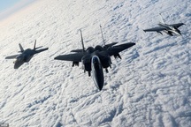 Mỹ, Anh, Pháp điều hơn 40 máy bay chiến đấu tập trận cảnh báo Nga