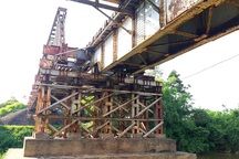 Sửa chữa, nâng cấp 15 cầu đường sắt yếu tại Quảng Trị, Quảng Bình