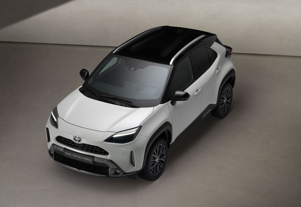 Toyota Yaris Cross Adventure 2021 chào sân, phân khúc miniSUV thêm sôi động - 3 Toyota Yaris Cross Adventure 2021 chào sân, phân khúc miniSUV thêm sôi động - 3