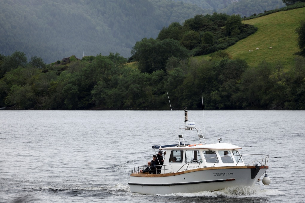 Hàng trăm người tham gia cuộc săn quái vật Loch Ness lớn nhất trong 50 năm - 1 Hàng trăm người tham gia cuộc săn quái vật Loch Ness lớn nhất trong 50 năm - 1