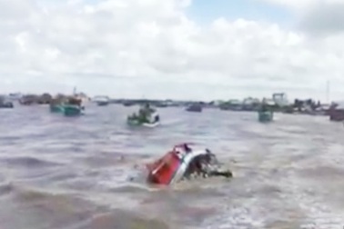 Khởi tố vụ chìm tàu tại Lễ hội Nghinh Ông