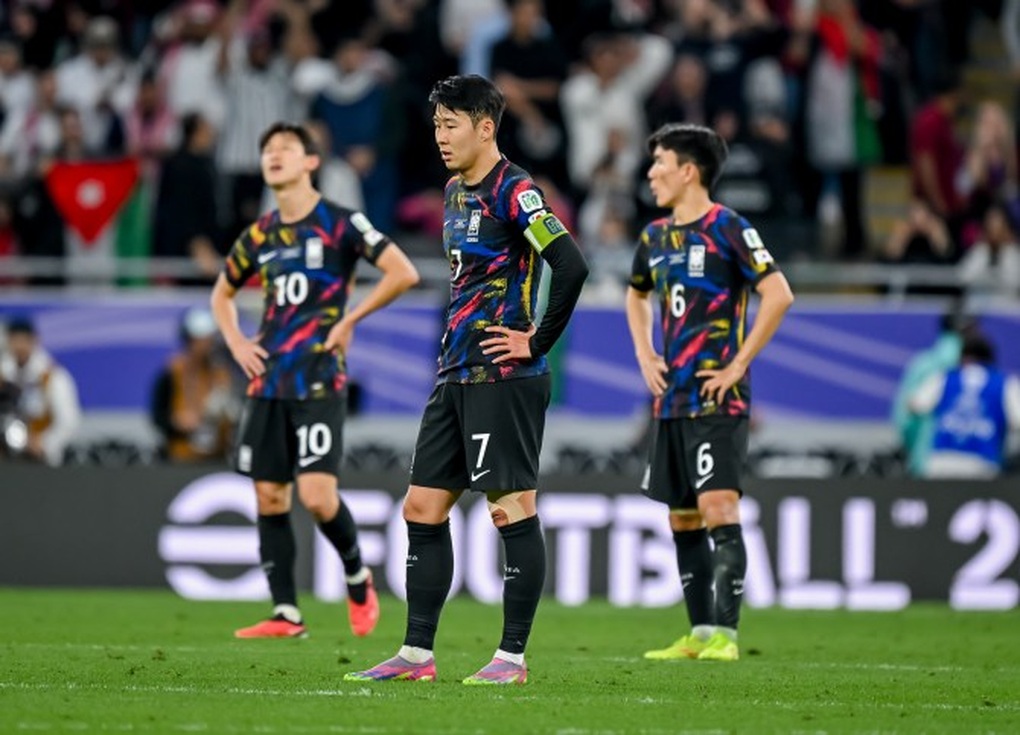 Phản ứng của Son Heung Min sau khi Hàn Quốc thua sốc ở Asian Cup 2023 - 1