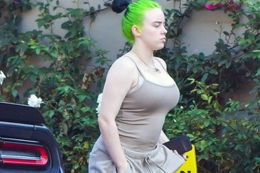 Lộ dáng “đầy đặn”, Billie Eilish nói gì?
