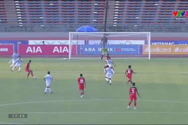 Đại thắng 5-0, U22 Indonesia vượt qua Campuchia để đứng đầu bảng