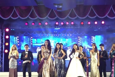 Phan Thị Mơ xuất sắc đăng quang Hoa hậu Đại sứ Du lịch Thế giới 2018