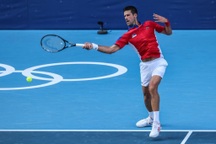 Djokovic khởi đầu suôn sẻ tại Olympic 2020