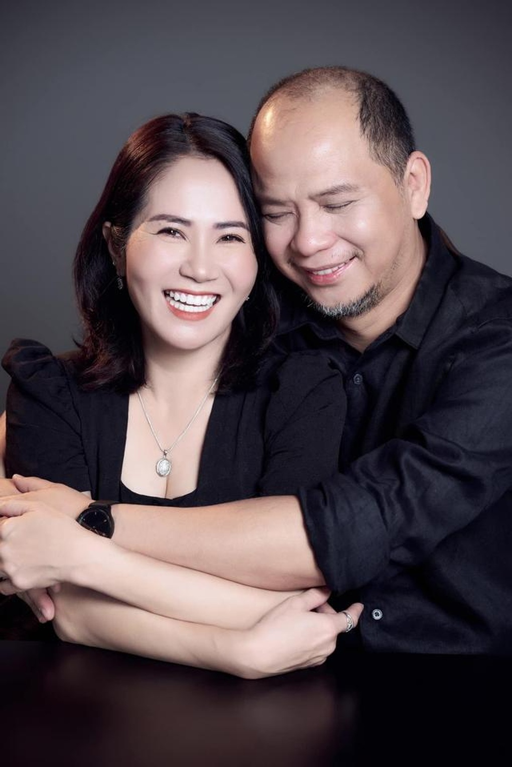 Nguyệt Hằng nói về ông xã: Trước khi tán tỉnh, anh ấy toàn nói xấu tôi - 2 Nguyệt Hằng nói về ông xã: Trước khi tán tỉnh, anh ấy toàn nói xấu tôi - 2
