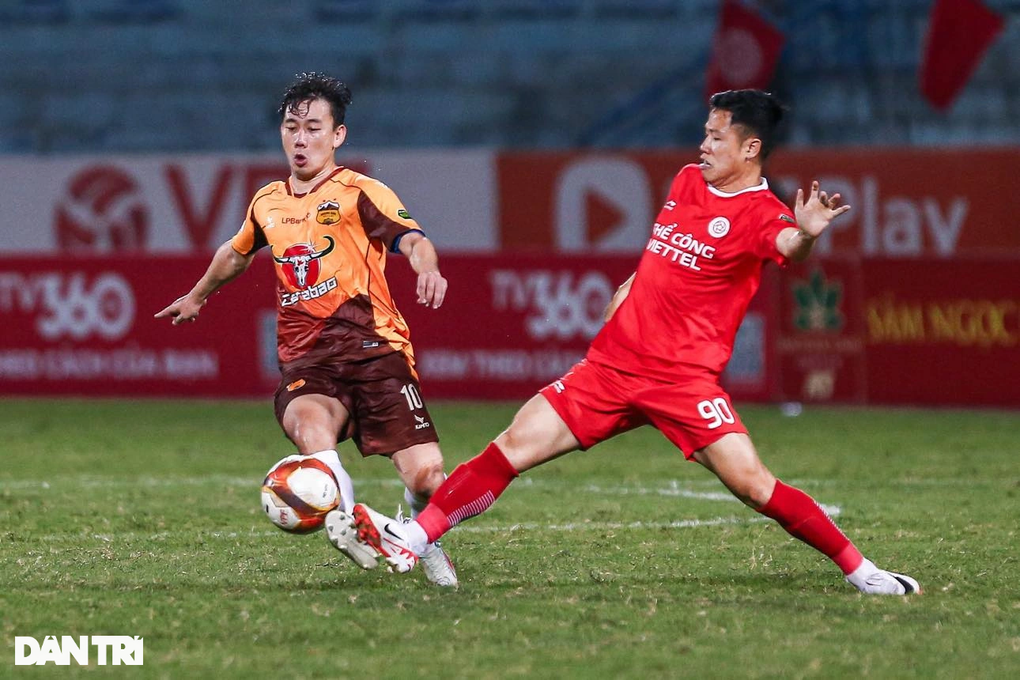 HLV Kim Sang Sik chờ đợi sự tỏa sáng của các tuyển thủ tại V-League - 2 HLV Kim Sang Sik chờ đợi sự tỏa sáng của các tuyển thủ tại V-League - 2