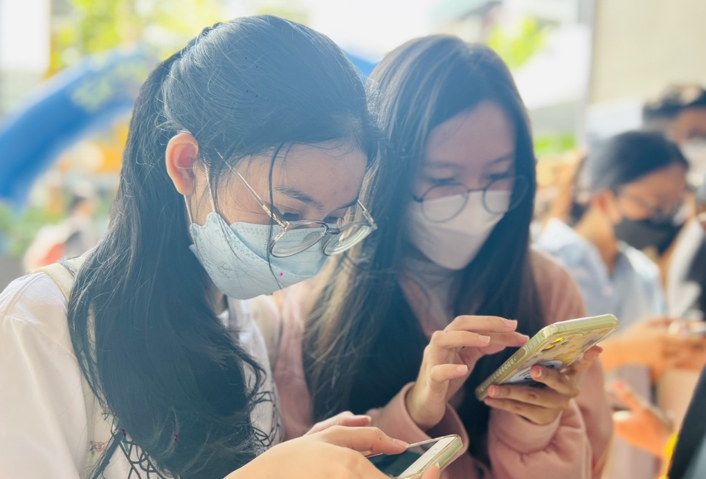 AI muốn giống con người, sinh viên ra trường lại muốn trở thành... cỗ máy - 1 AI muốn giống con người, sinh viên ra trường lại muốn trở thành... cỗ máy - 1