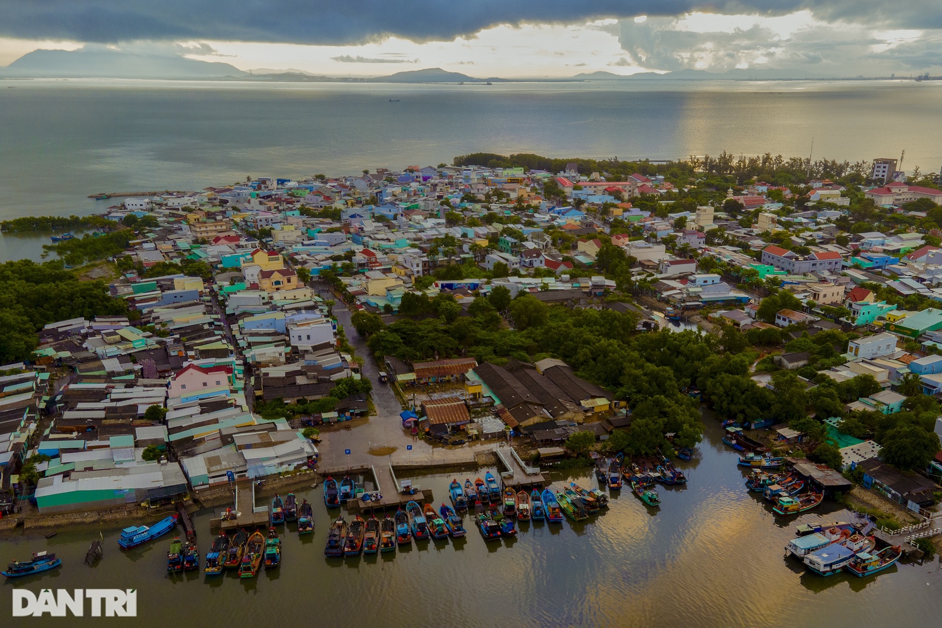 Tiểu thương Cần Giờ ra chợ bằng thẻ xanh Covid-19 - 13 Tiểu thương Cần Giờ ra chợ bằng thẻ xanh Covid-19 - 13