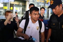 Đội tuyển Thái Lan đổ bộ Hà Nội, háo hức chờ quyết đấu ở Mỹ Đình