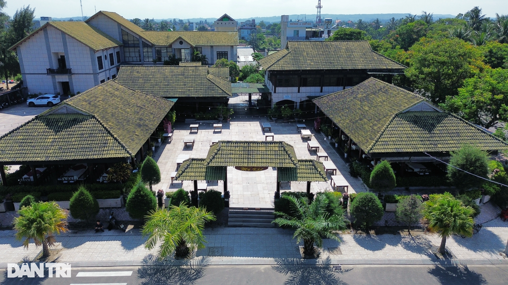 Resort Mỹ Khê được rao bán phát mại kiểu lạ: Ế lần đầu, lần 2 tăng giá 30% - 1 Resort Mỹ Khê được rao bán phát mại kiểu lạ: Ế lần đầu, lần 2 tăng giá 30% - 1