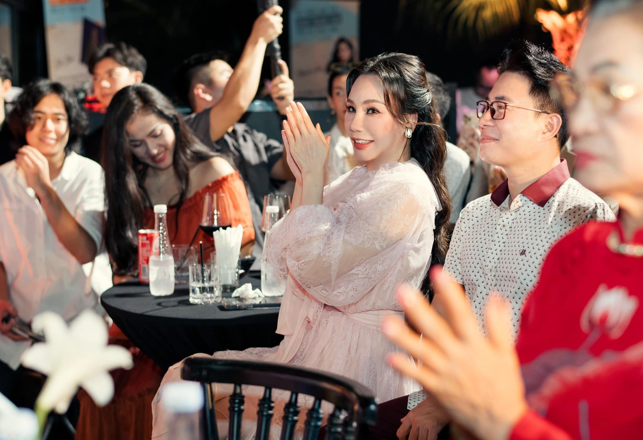 Hồ Quỳnh Hương tuổi 45: Ăn chay trường, lấy chồng doanh nhân - 6 Hồ Quỳnh Hương tuổi 45: Ăn chay trường, lấy chồng doanh nhân - 6