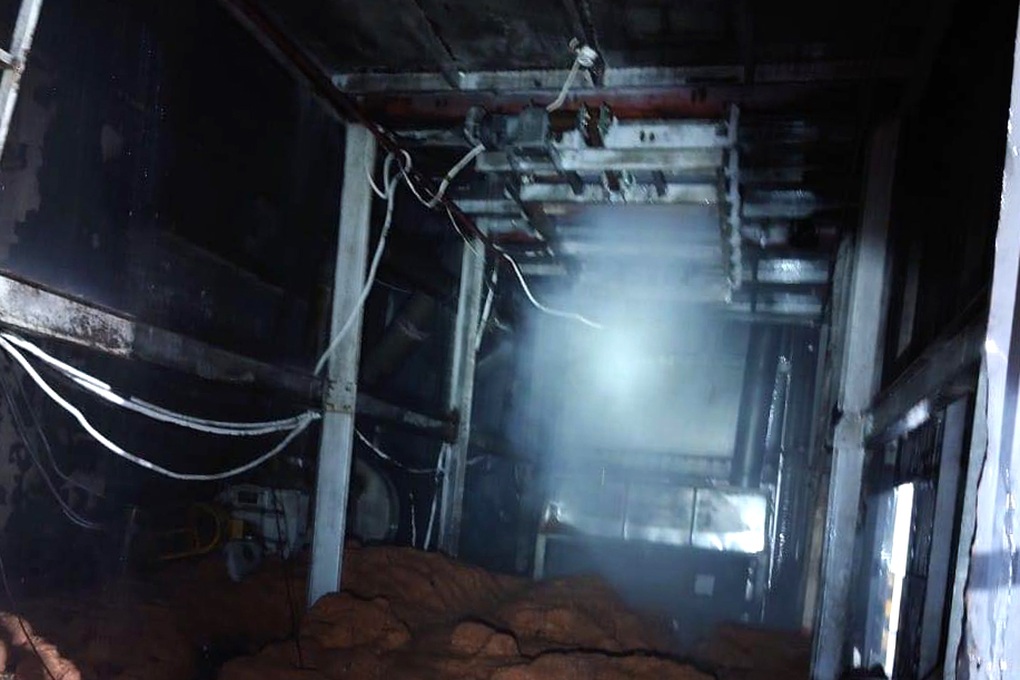 Cháy nhà xưởng trong đêm, 3 đội viên cứu hỏa tử vong - 1 Cháy nhà xưởng trong đêm, 3 đội viên cứu hỏa tử vong - 1