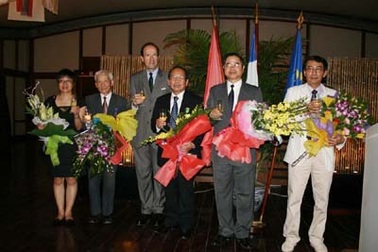 5 nhà nghiên cứu xuất sắc VN được Pháp tặng thưởng Huy chương