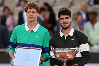 Chuyên gia chỉ ra nguyên nhân Sinner thua Alcaraz ở chung kết Roland Garros