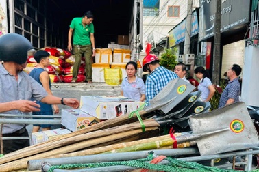 Những món quà đặc biệt từ xứ Nghệ gửi đồng bào vùng lũ phía Bắc