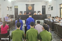 Nữ hiệu phó bị đồng nghiệp dựng nhiều "kịch bản", lừa đảo suốt 10 năm