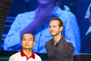 Diễn giả không tay chân kỳ diệu Nick Vujicic gây ấn tượng tại TPHCM