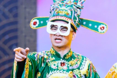 Nguyên Thứ trưởng Bộ Văn hóa lên tiếng vụ Xuân Bắc "đá xoáy" khán giả