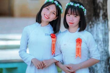 Gặp hai nữ sinh đạt 9,5 điểm môn Văn, cao nhất cả nước