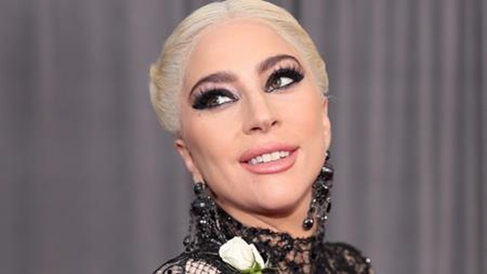 Khi các sao đình đám từng làm vũ công thoát y - 6